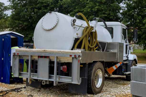 Best Portable toilet rental cost  in Fairbury, NE